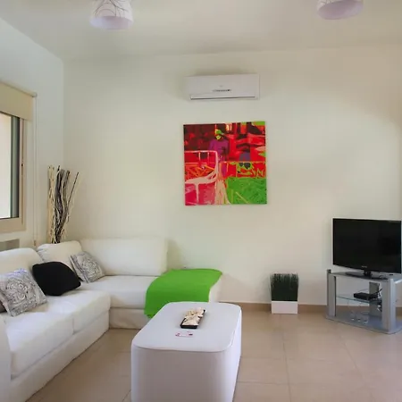 You And Your Family Will Love This Close To Pernera, 1453 Вилла *